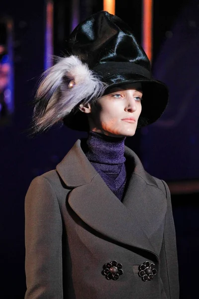 Look 17